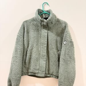 Vuori Women's Light Gray Teddy Jacket